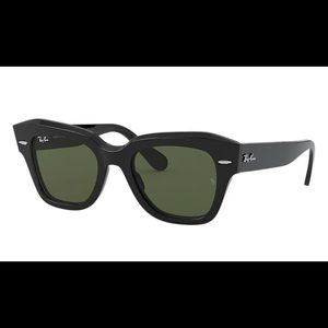 Ray-Ban // EUC // State Street